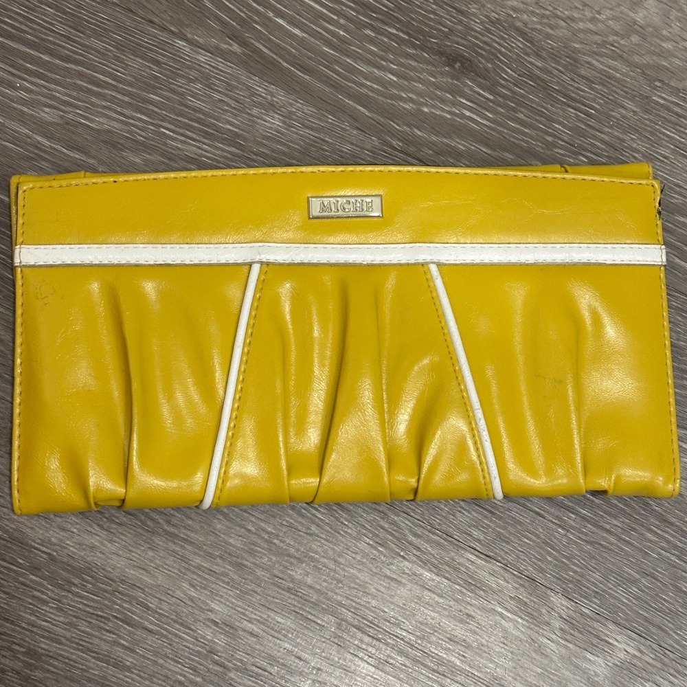 Miche‎ Daisy Classic Shell Sunflower Yellow Faux Leather Handbag Wrap Cover
